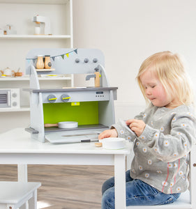 Compact Play Kitchen by smallfoot